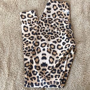 Wild card leopard leggings